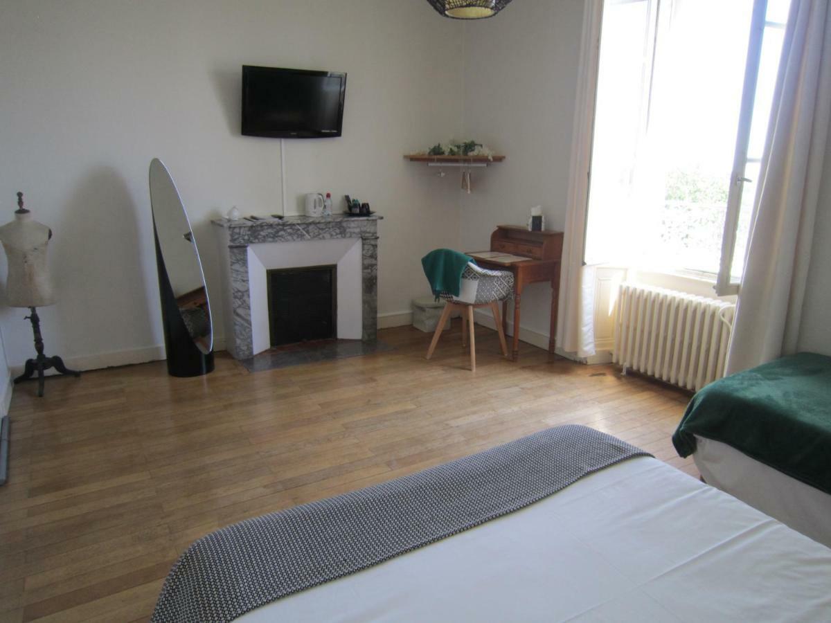 Le Camelia Hotel Ruillé-Froid-Fonds Eksteriør billede